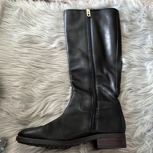 COACH Black All Leather Boots  in EUC Size 8.5